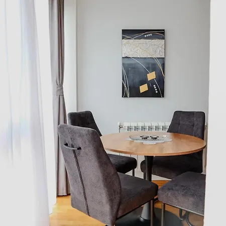 Luca's Urban Apartman Szkopje